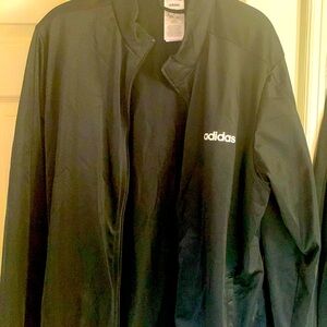 NWOT Adidas men’s essentials warm up track top